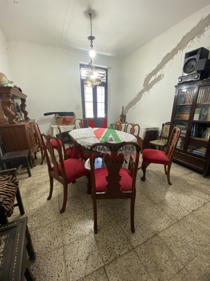 CASA CENTRICA EN SALTA CALLE SARMIENTO AL 200